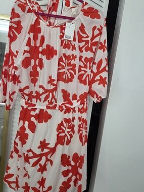 H&M White Dress with Bold Red Floral Print & Cut Out Back